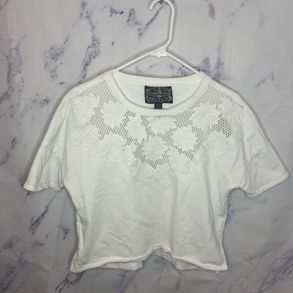 Chic White Floral streetwear Lace Women's Crop Top